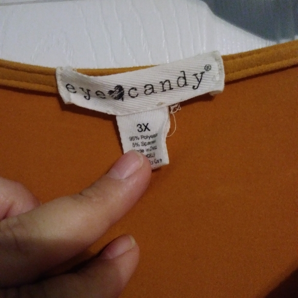 Top - Picture 3 of 3